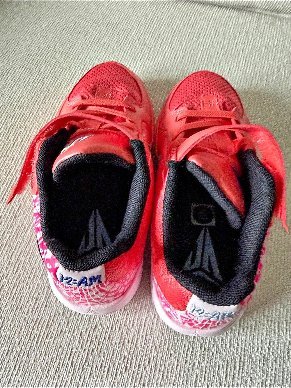 Kids/ Girls/ Youth - Brand New! Nike Ja 2 “Heart Eyes” basketball shoes - pink - Picture 5 of 6